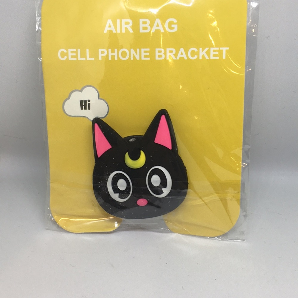 Love Sailor Moon here’s the right cat for you!